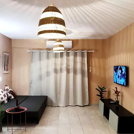 Nyaraló Seaside Maisonette 200m From Sea *